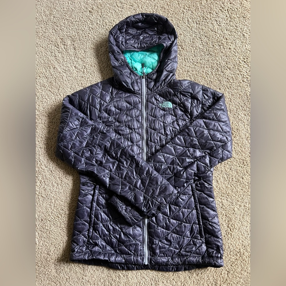 Northface Womans Thermoball Hoodie